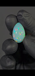 Ethiopian Opal Cabochon – Honeycomb Pattern Multicolor Fire (23.48 × 14.64 × 9.04 mm)