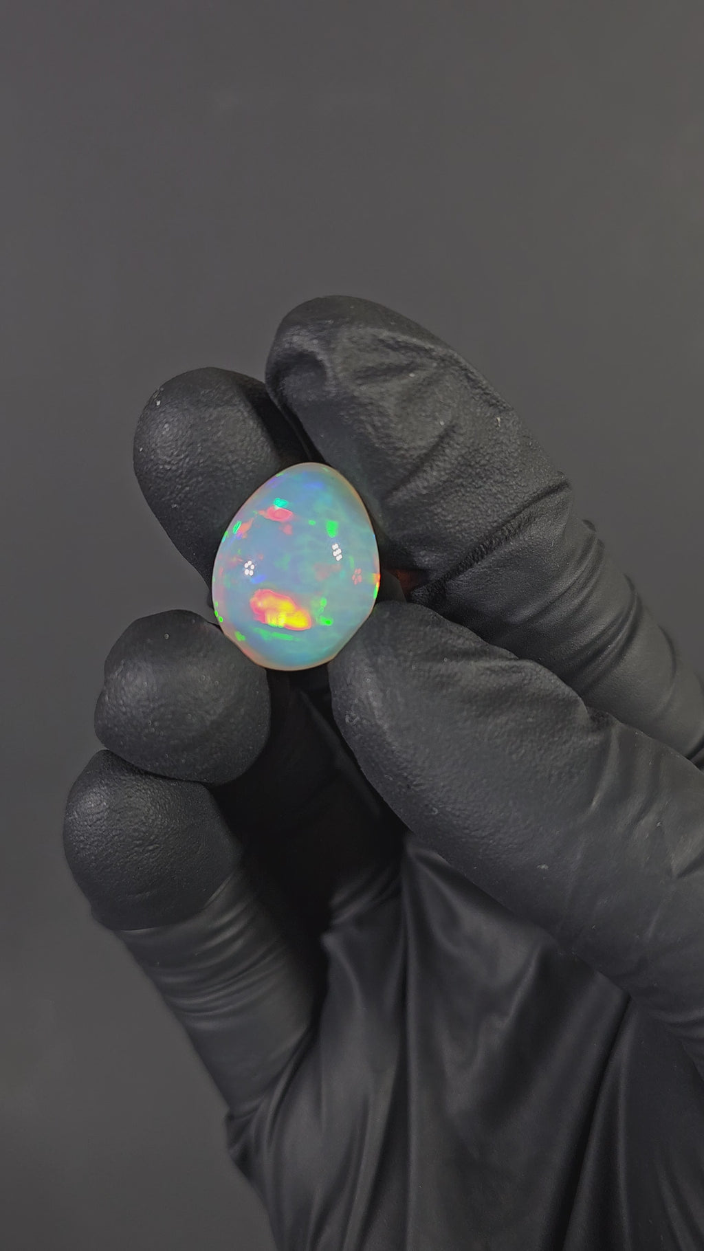 16 Carat Ethiopian Opal Cabochon – Honeycomb Pattern Multicolor Fire (20.08 × 15.83 × 11.10 mm)